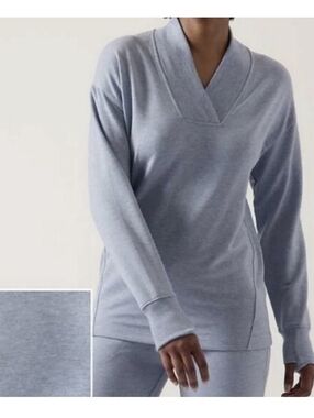 Athleta Clarity V-Neck Pullover Blue Grey Size Large